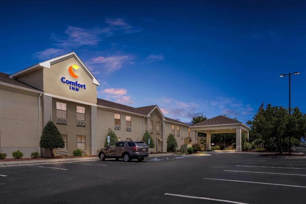 Comfort Inn Clinton Bagian luar foto