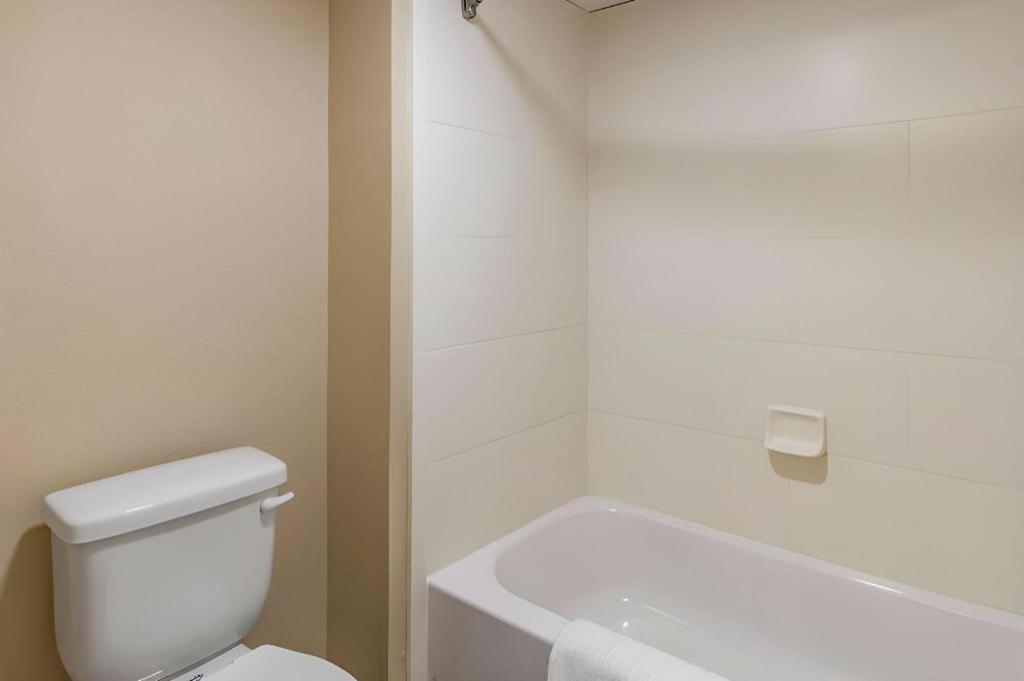 Comfort Inn Clinton Bagian luar foto