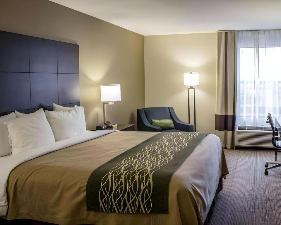 Comfort Inn Clinton Bagian luar foto