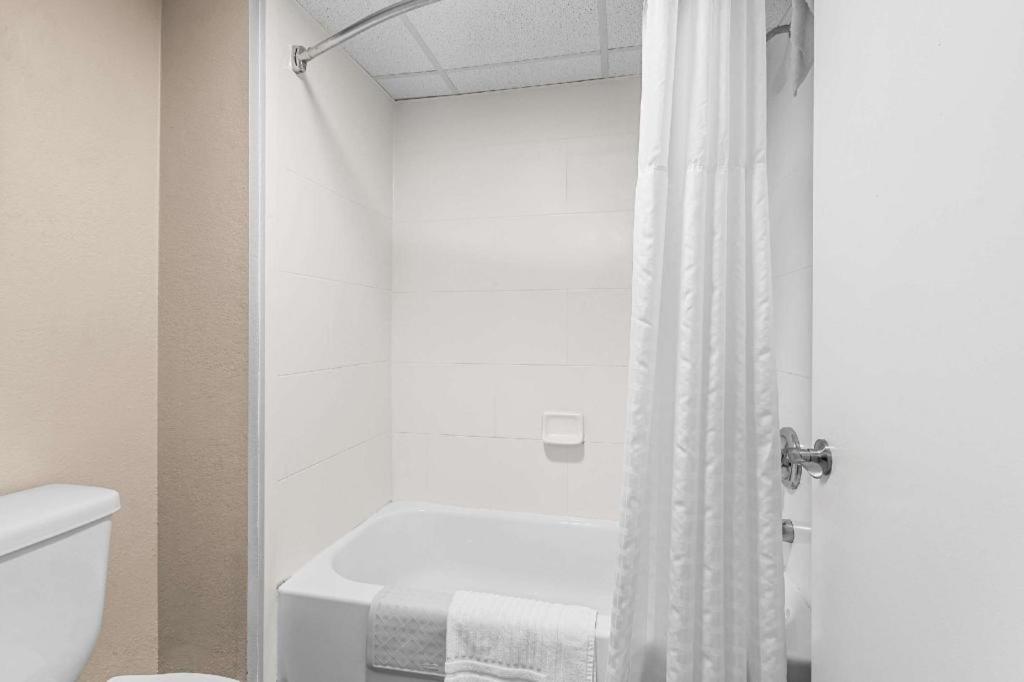 Comfort Inn Clinton Bagian luar foto