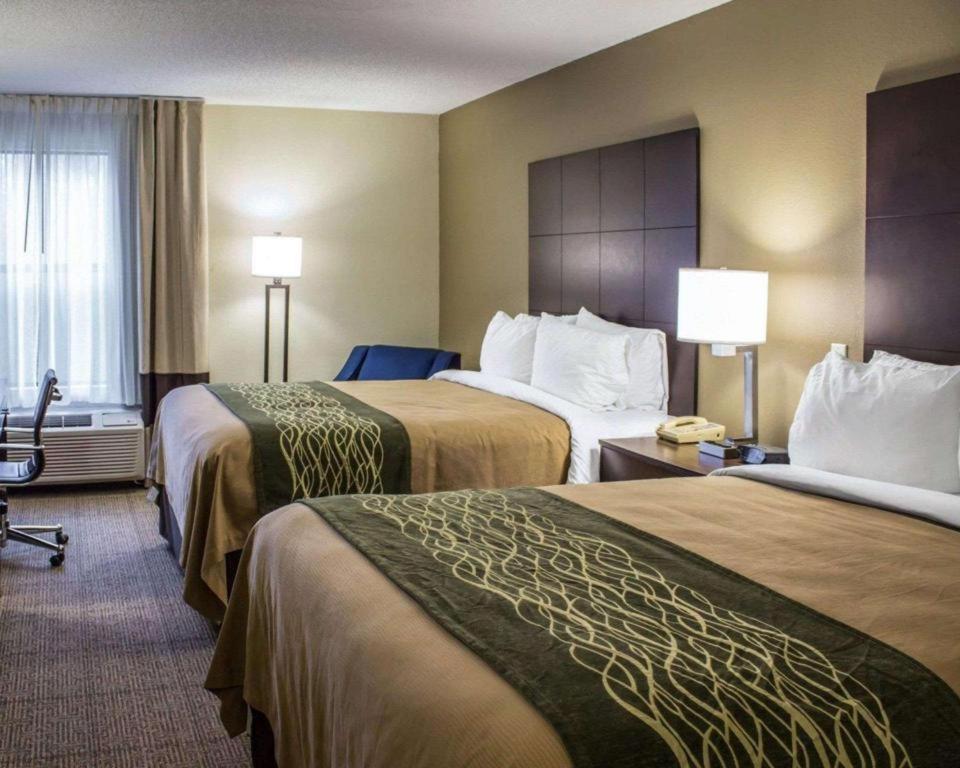 Comfort Inn Clinton Bagian luar foto