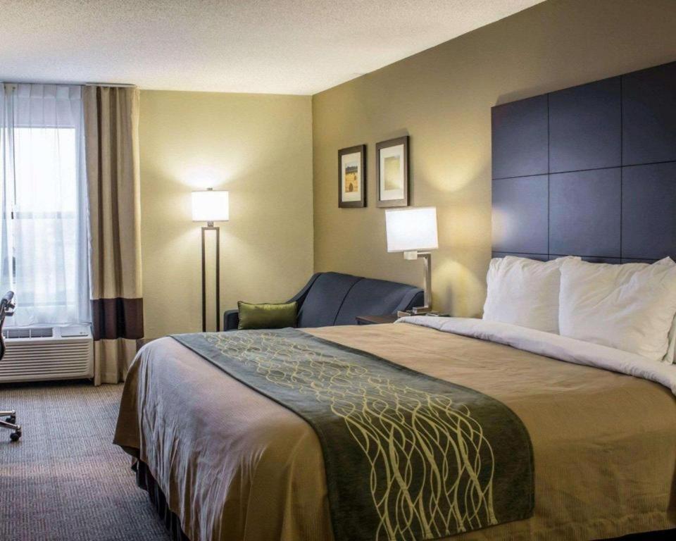 Comfort Inn Clinton Bagian luar foto