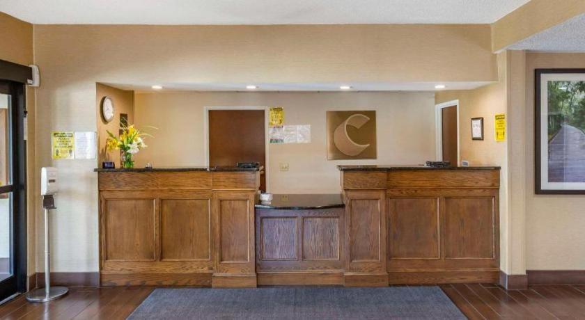 Comfort Inn Clinton Bagian luar foto