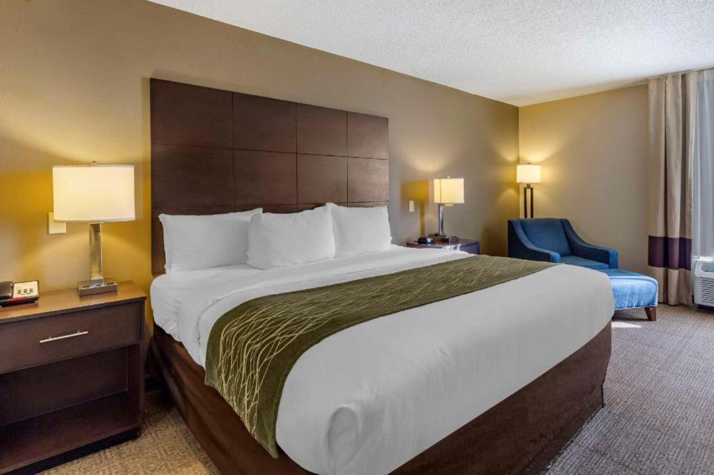 Comfort Inn Clinton Bagian luar foto