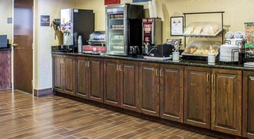 Comfort Inn Clinton Bagian luar foto