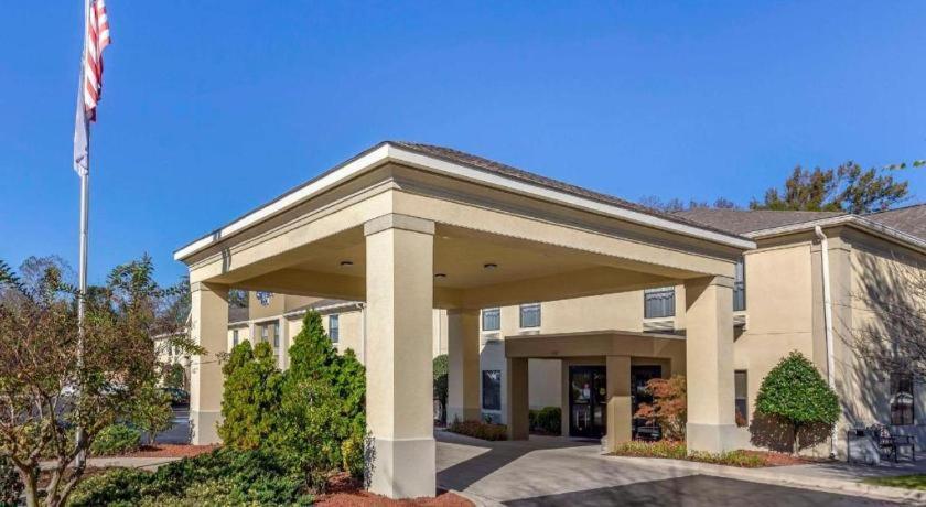 Comfort Inn Clinton Bagian luar foto